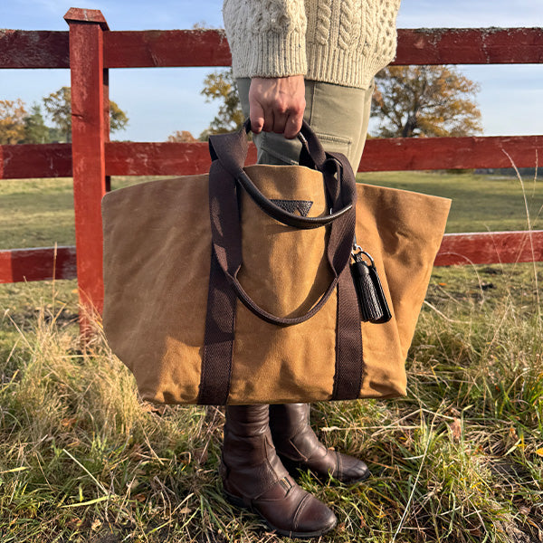 Hay Bag Medium Waxed Cotton Canvas – Fox